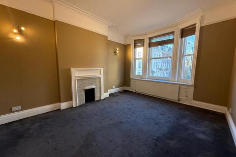 2 bedroom flat to rent, Goldhurst Terrace, London