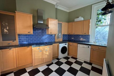 2 bedroom flat to rent, Goldhurst Terrace, London