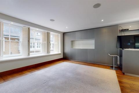 3 bedroom house to rent, St Catherines Mews, Chelsea, SW3