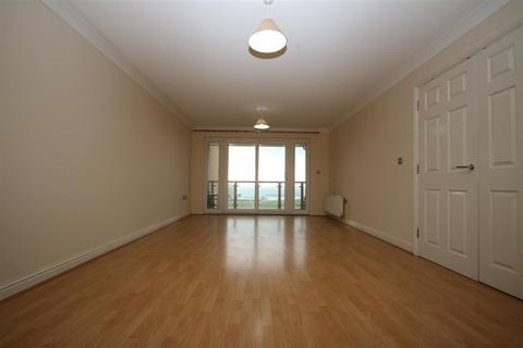 2 bedroom apartment to rent, Headland Point, Newquay TR7