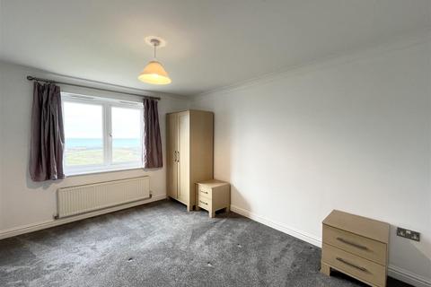 2 bedroom apartment to rent, Headland Point, Newquay TR7