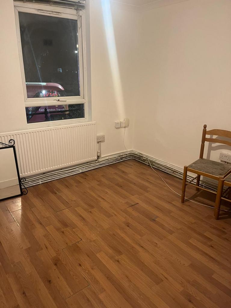 A Lovely 2 Bedroom First Floor Flat