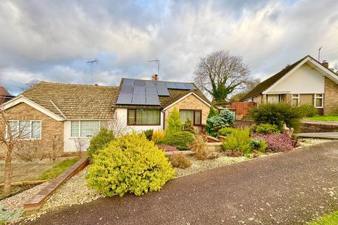 2 bedroom semi-detached bungalow for sale, Leigh Grove, Banbury