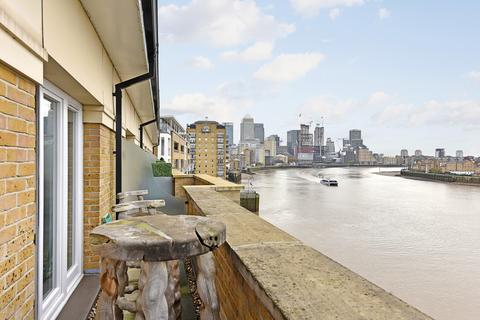 2 bedroom flat to rent, Old Sun Wharf, London E14