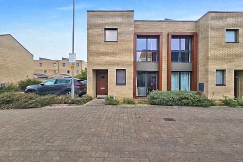 2 bedroom end of terrace house for sale, Elm Road, Cambridge CB2