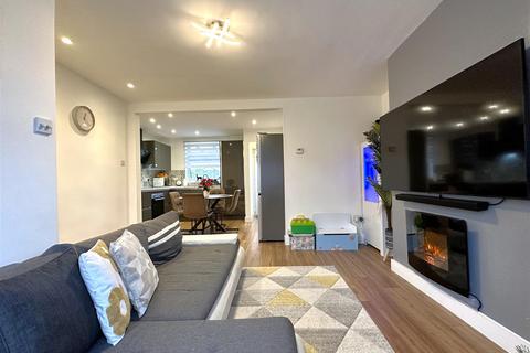 52 Beech Avenue, Newark, NG24 4JN