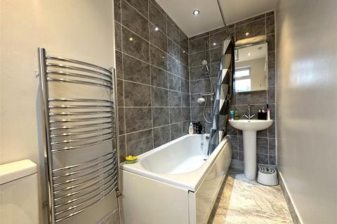 52 Beech Avenue, Newark, NG24 4JN