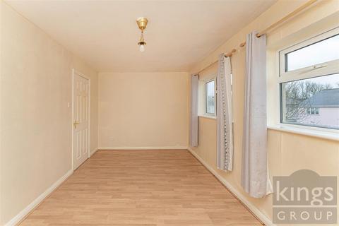 3 bedroom maisonette for sale, Rosemary Avenue, Enfield