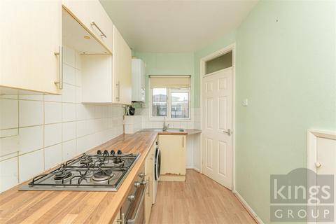 3 bedroom maisonette for sale, Rosemary Avenue, Enfield