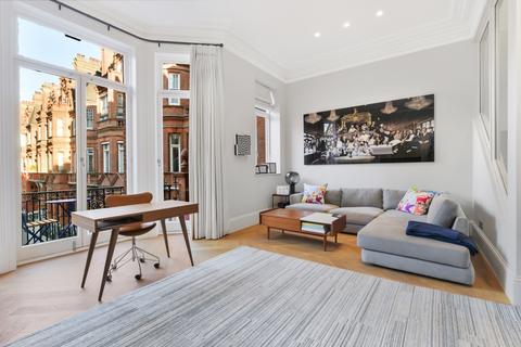 3 bedroom apartment to rent, Sloane Gardens, Chelsea, SW1W