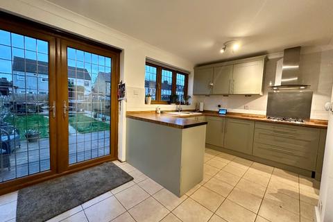 39 Crowlands Avenue, Romford, RM7 9JA