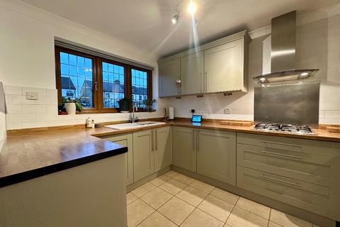 39 Crowlands Avenue, Romford, RM7 9JA