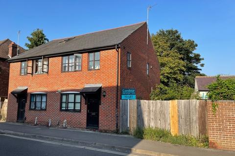 3 bedroom semi-detached house to rent, Bicester OX26