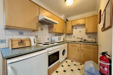 1 bedroom flat to rent, 13b Abberbury Road, Iffley Village, Oxford, OX4