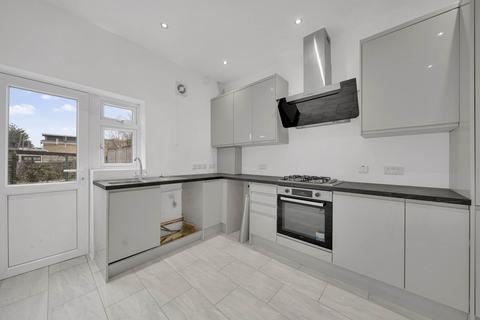 3 bedroom house for sale, Dagenham Road, Leyton,E10