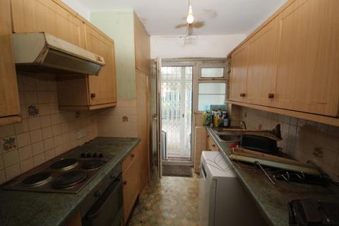 2 bedroom flat for sale, Hurst lodge, Stanley Avenue, Wembley, Middlesex HA0