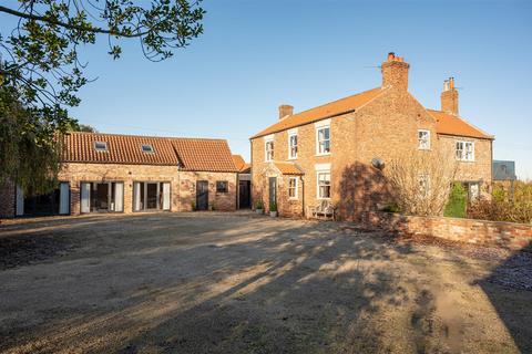 6 bedroom detached house for sale, Birker Lane, Wilberfoss, York YO41 5RP