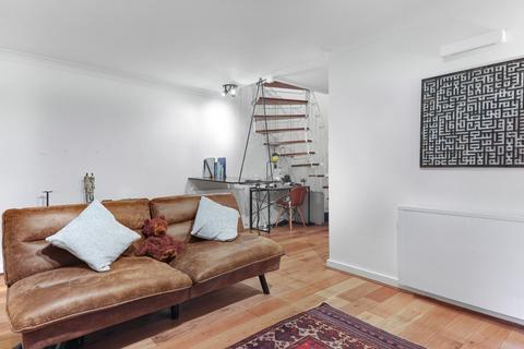 1 bedroom maisonette for sale, Eden Street, Cambridge.