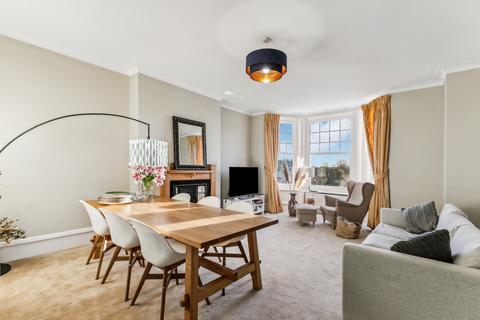 3 bedroom flat for sale, Sutton Court, Fauconberg Road, London