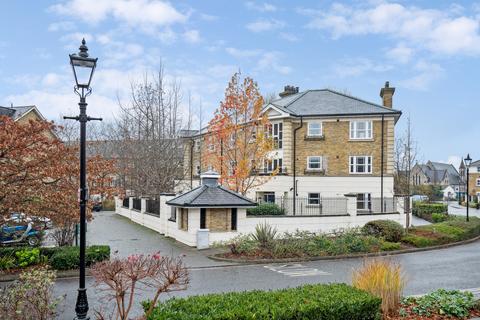 1 bedroom flat for sale, Trinity Church Road, Barnes, London