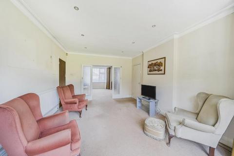 5 bedroom detached house for sale, Parkside Drive, Edgware