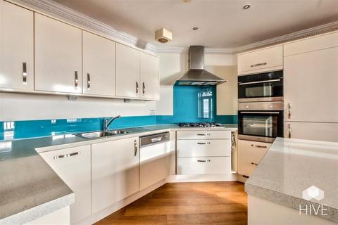 2 bedroom flat for sale, Owls Road, Bournemouth BH5