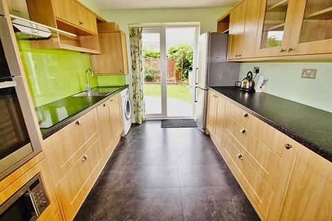 6 Keats Close, Chigwell, IG7 5NU