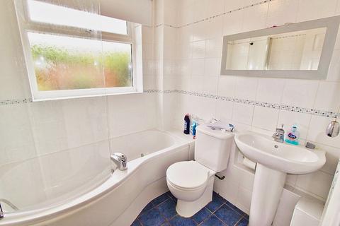 6 Keats Close, Chigwell, IG7 5NU
