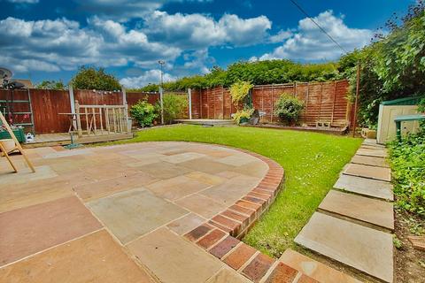 6 Keats Close, Chigwell, IG7 5NU