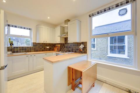 3 bedroom flat for sale, Theodore Road, Hither Green , London, SE13