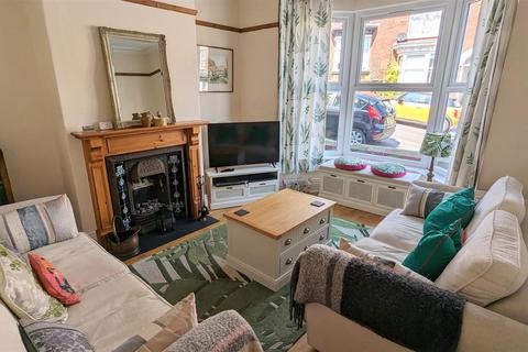 3 bedroom terraced house to rent, Hunter House Road, Hunters Bar, Sheffield