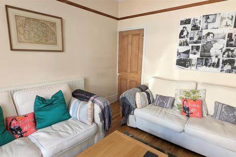 3 bedroom terraced house to rent, Hunter House Road, Hunters Bar, Sheffield