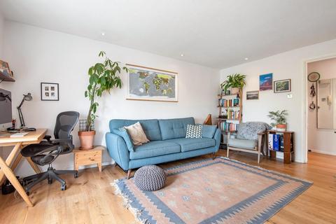 2 bedroom flat for sale, Tintern Close, Wimbledon