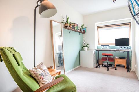 2 bedroom flat for sale, Tintern Close, Wimbledon