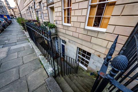 2 bedroom flat to rent, Clarence Street, Stockbridge, Edinburgh, EH3