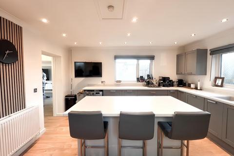 23 Heol Las, Pencoed, Bridgend, CF35 6YN
