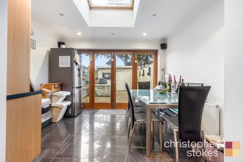 2 bedroom end of terrace house for sale, Jacksons Drive, Cheshunt, Waltham Cross, Hertfordshire, EN7 6HN