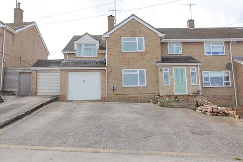 4 bedroom semi-detached house to rent, Valley View, Great Bourton