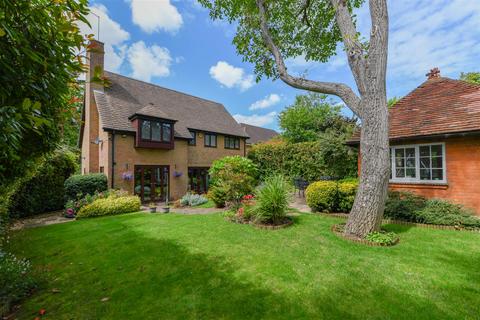 4 bedroom detached house for sale, Mulberry Close, Northampton