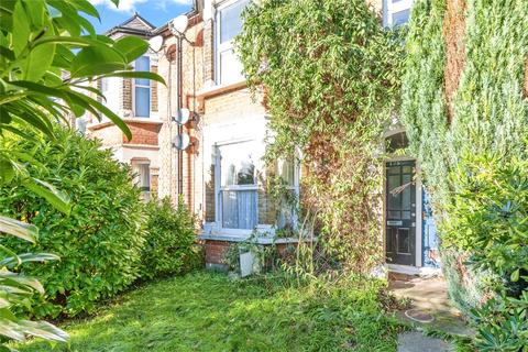 3 bedroom maisonette for sale, High Street, Brentwood, Essex, CM14