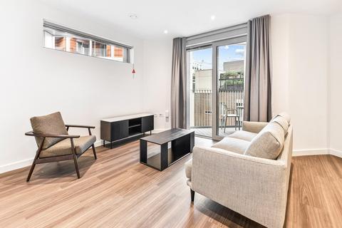 1 bedroom apartment to rent, Bloom West, Nine Elms Lane, SW11