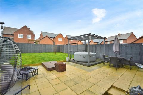 3 bedroom semi-detached house for sale, Broyd Avenue, Halstead