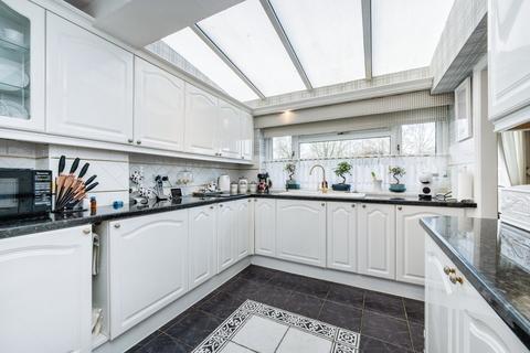 54 Edmonds Drive, Stevenage, SG2 9TH
