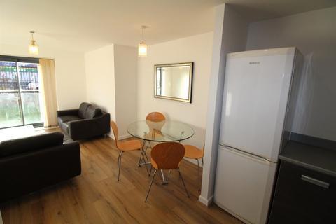 undefined, Bouverie Court, Bouverie Court, West Yorkshire, LS9