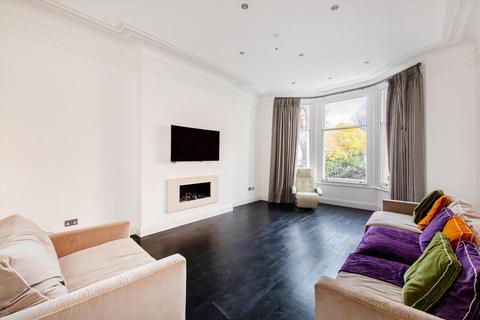 3 bedroom maisonette to rent, Abbey Road, London, NW8