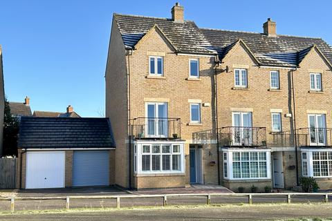 5 bedroom detached house for sale, Gateway Gardens, Ely