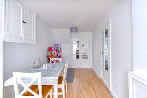 25 Clandon Close, Birmingham, B14 5QL