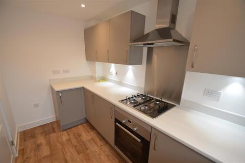 2 bedroom end of terrace house to rent, Penson Way, Abbey Walk