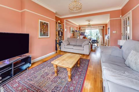 4 bedroom semi-detached house for sale, London N14