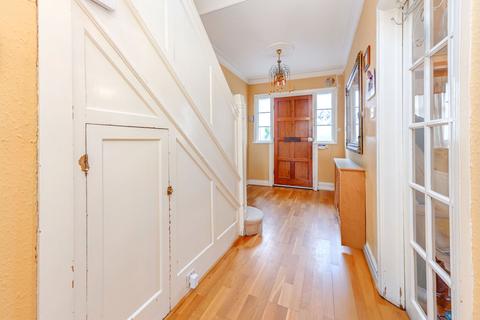 4 bedroom semi-detached house for sale, London N14